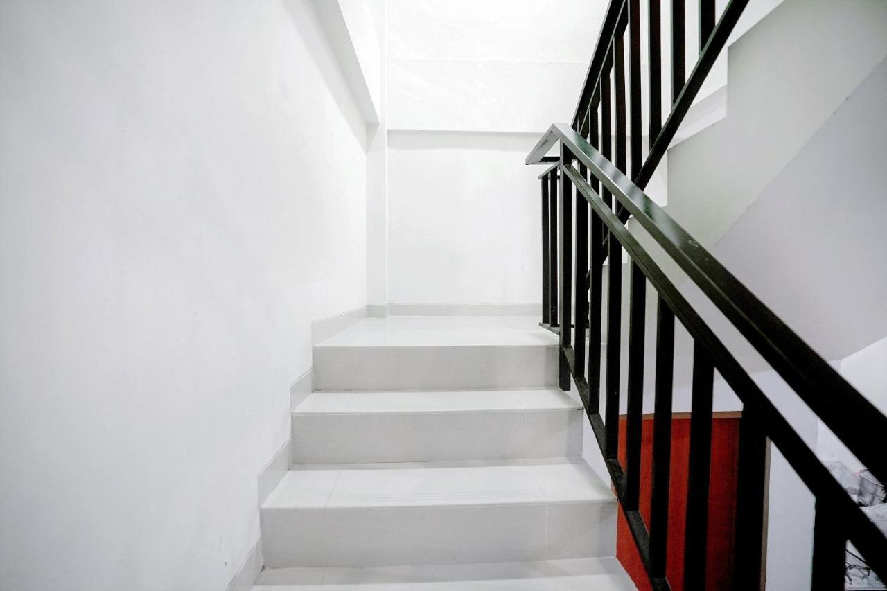Oyo 415 The Kartini 8 Residence Джакарта Экстерьер фото