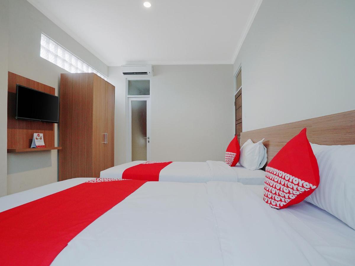 Oyo 415 The Kartini 8 Residence Джакарта Экстерьер фото