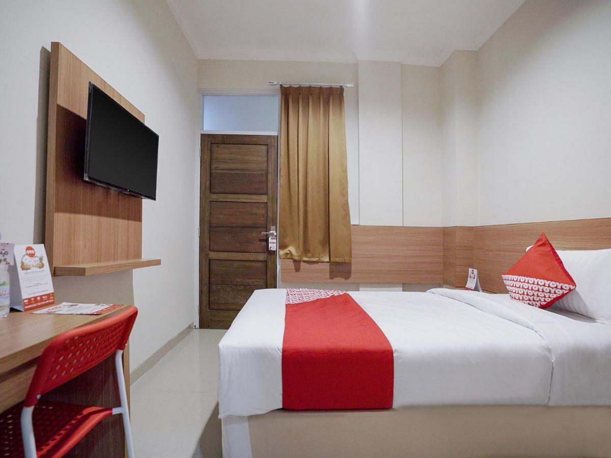 Oyo 415 The Kartini 8 Residence Джакарта Экстерьер фото