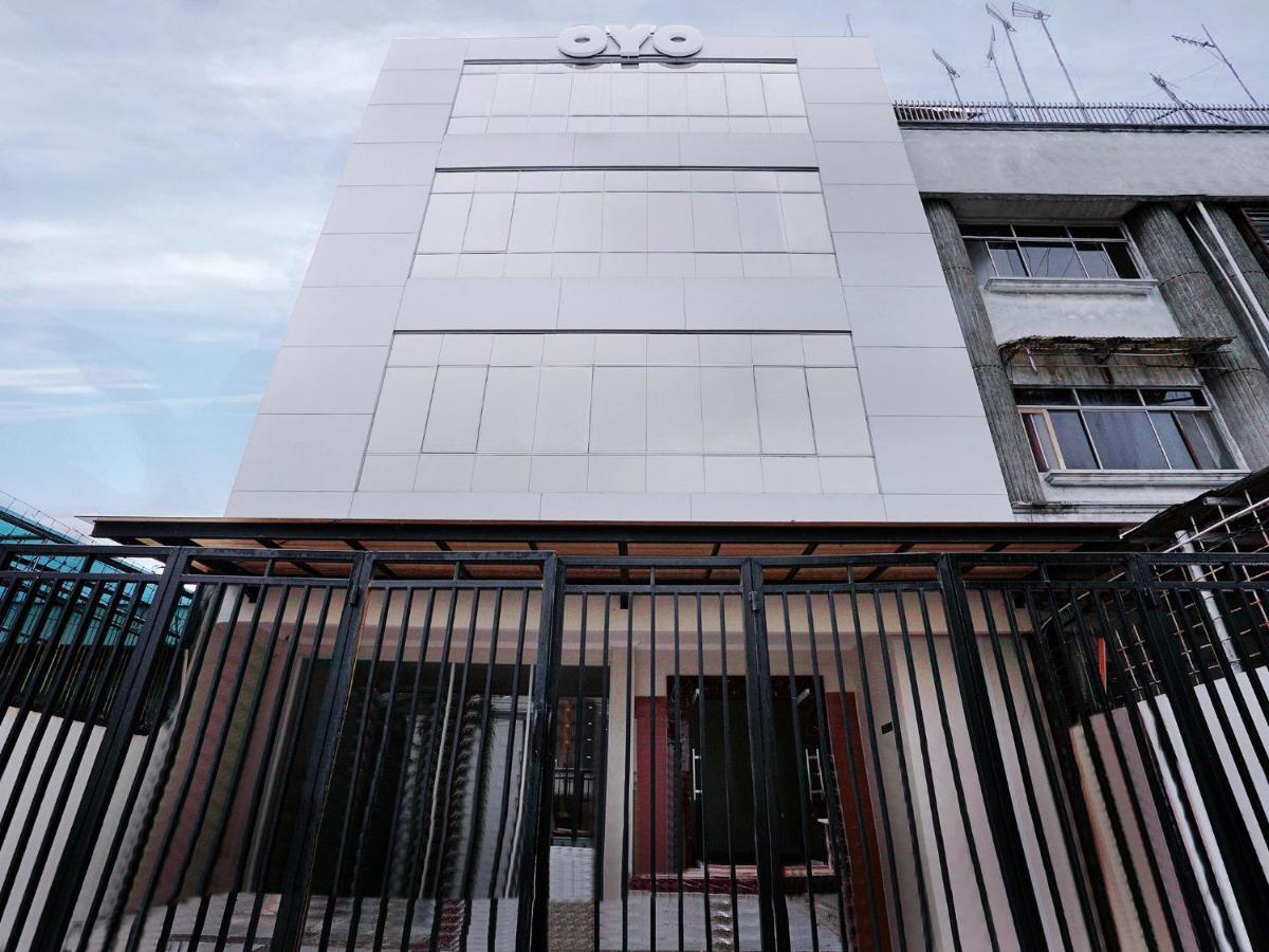 Oyo 415 The Kartini 8 Residence Джакарта Экстерьер фото